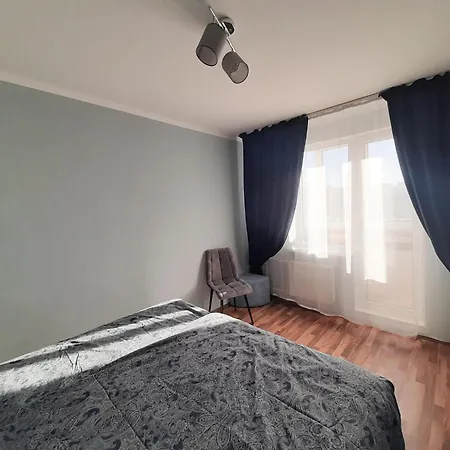 Sunny Apartment *